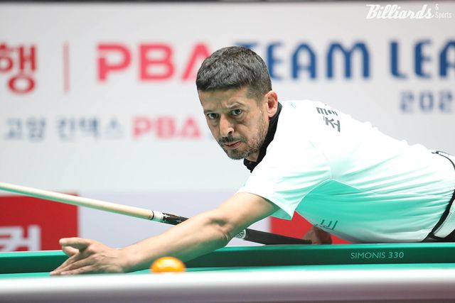 팀리그 복귀전에서 끝내기 11점타로 단식전(3세트) 승리를 거둔 무라트 나지 초클루(하나카드).