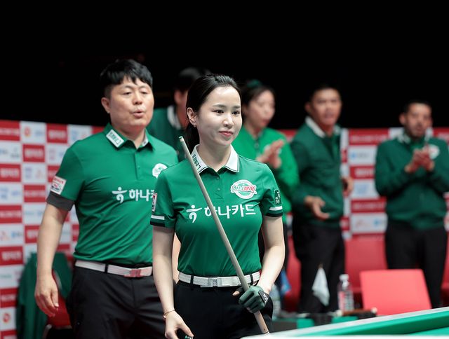 하나카드의 4세트 혼합복식팀 김진아-김병호는 이틀 연속 승리를 거뒀다.