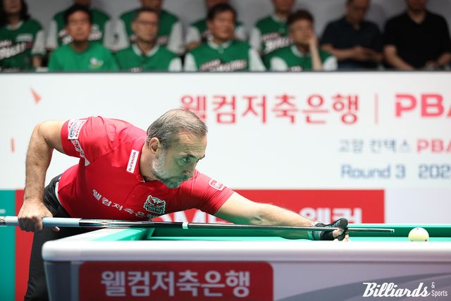 3세트 남자단식을 승리한 세미 사이그너(웰컴저축은행).