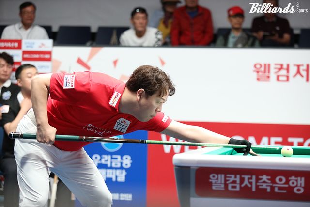 3세트 남자단식 2이닝 공격에서 하이런 15점 퍼펙트큐를 성공한 강동궁(SK렌터카).