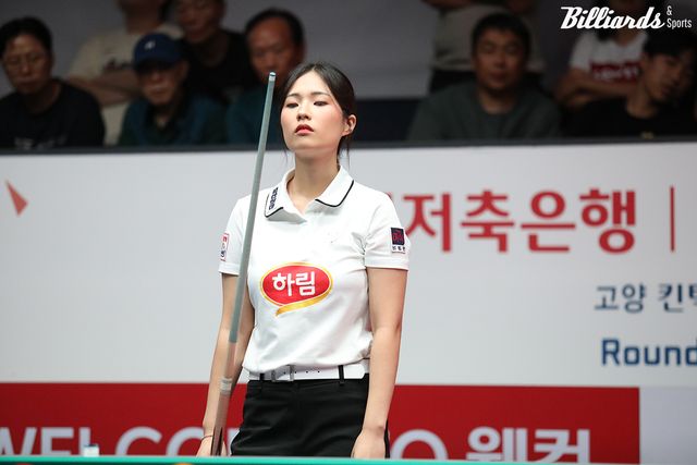 2세트 여자복식 초구에 하이런 9점 퍼펙트큐에 성공한 박정현(하림).