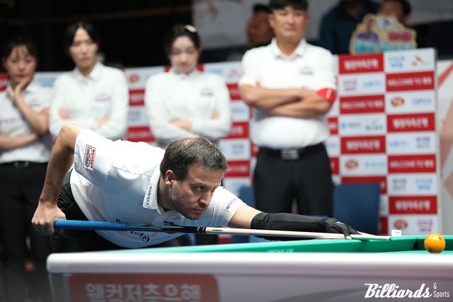 1세트 남자복식과 3세트 남자단식을 승리하며 초반 하이원리조트의 2-1 리드를 이끈 체네트.