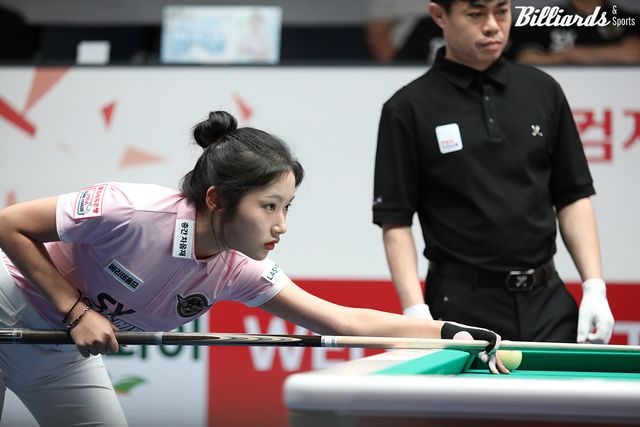 2세 여자복식에서 승리한 한지은(에스와이).