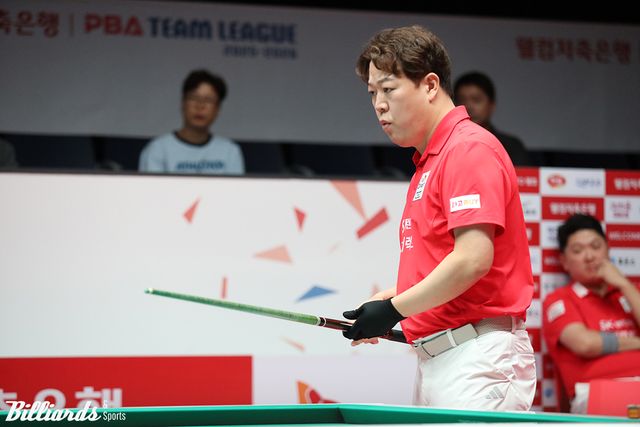 강동궁은 5세트 남자단식에서 승리를 거둬 3-2로 균형을 깨트렸다.