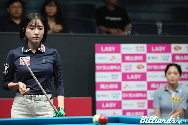 끈질긴 추격 끝에 차유람을 꺾고 16강에 오른 한슬기