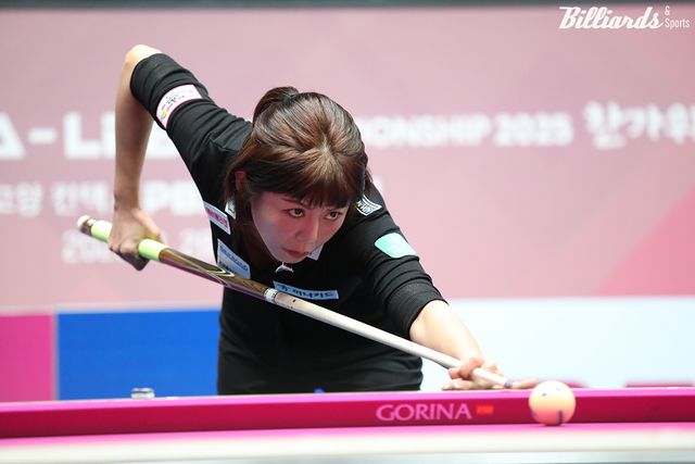 김가영(하나카드)이 5차 투어 첫 경기 64강전에서 애버리지 1.136의 맹타를 휘두르며 승리를 거뒀다. 사진=고양/이용휘 기자