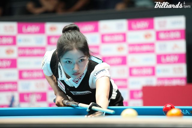 한지은(에스와이)이 투어 최대 고비인 32강전을 통과하고 16강에 진출했다. 3일 열린 32강전에서 한지은은 세트스코어 3-1로 최지민에게 승리했다.&nbsp; 사진=고양/이용휘 기자