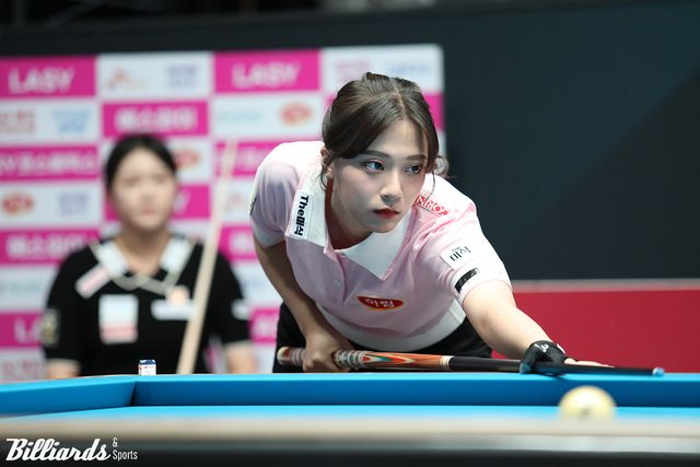 정보윤(하림)이 3차 투어 준우승자 김민아(NH농협카드)를 승부치기에서 꺾고 16강에 진출했다.&nbsp; 사진=고양/이용휘 기자