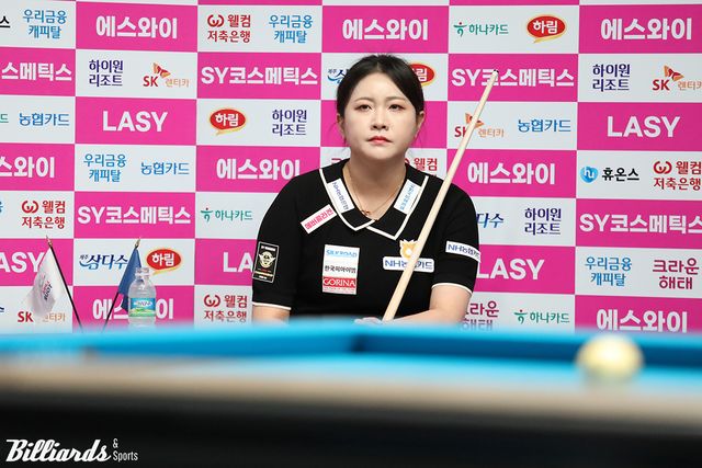 김민아는 4세트에서 옆돌리기를 아깝게 놓쳤고 승부치기에서도 아슬아슬하게 샷이 빗나가면서 고배를 마셨다.