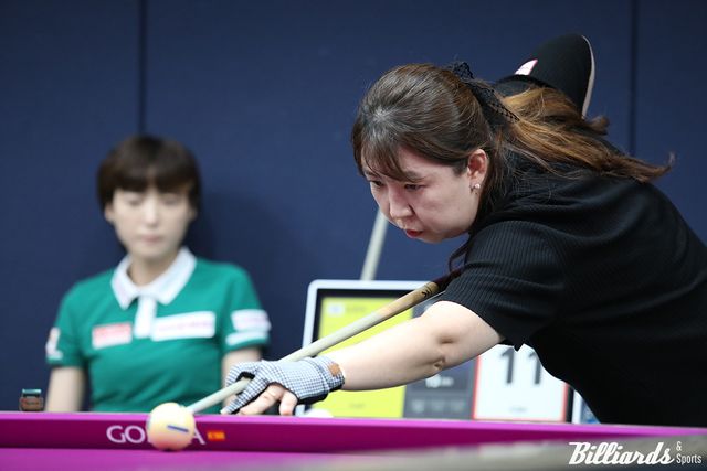 김명희는 임정숙(크라운해태)을 64강에서 꺾고 올라와 김세연과 16강 진출을 다툰다.