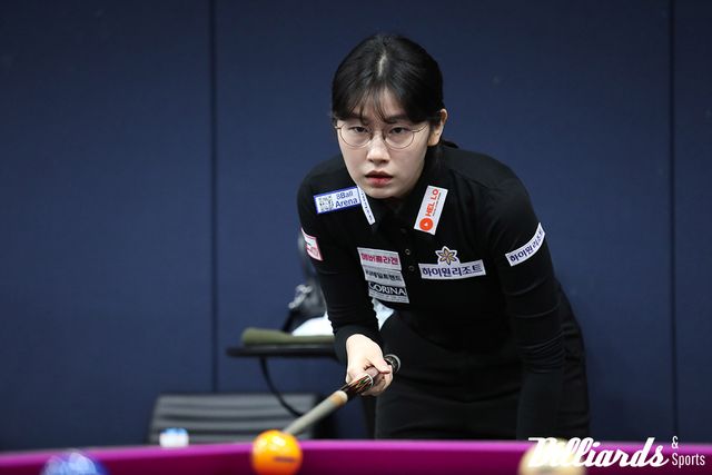 여자 프로당구 원조 여왕 이미래(하이원리조트)가 5차 투어 크라운해태 LPBA 챔피언십 한가위 64강전에서 애버리지 1.786으로 전체 1위를 차지하며 32강에 진출했다.&nbsp; 사진=고양/이용휘 기자