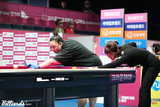 김가영 vs 이올리비아 경기 뱅킹 장면.