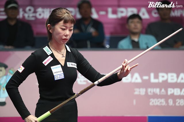 김가영은 우승을 차지한 4차 투어부터 이날까지 8경기 연속 승리를 이어갔다.