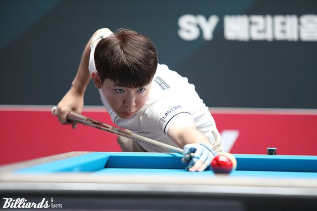 '3차 투어 우승자' 모리 유스케(에스와이)는 32강에서 이재홍을 3-0으로 꺾고 2회 연속 16강에 진출했다.