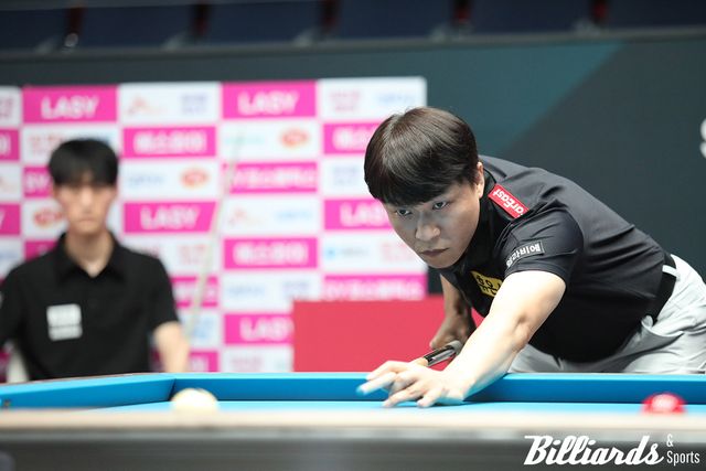 32강에서 김홍민을 3-0으로 꺾고 16강에 오른 최성원.