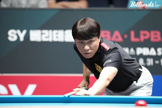 1세트를 내준 최성원은 2세트를 15:13으로 승리하며 승부를 원점으로 돌렸다.