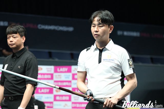 김현우1는 2, 4세트를 따내며 세트스코어 2-2로 맞섰지만, 마지막 한 세트를 놓치고 말았다.