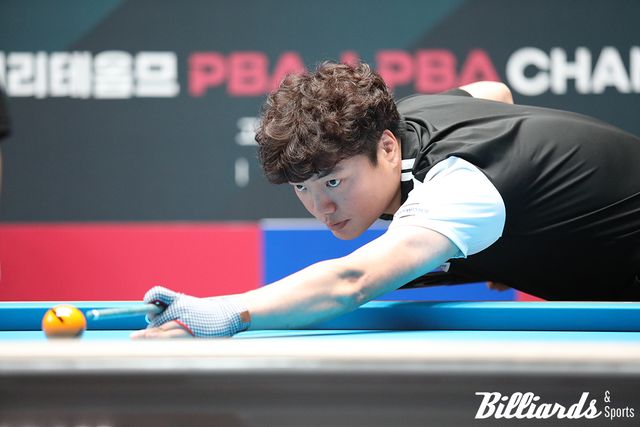 강민구가 김준태를 꺾고 1년 만에 4강 진출에 성공했다. 사진=이용휘 기자