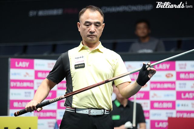 이승진은 8강전에서 로빈슨 모랄레스(휴온스)를 세트스코어 3-1로 꺾었다.