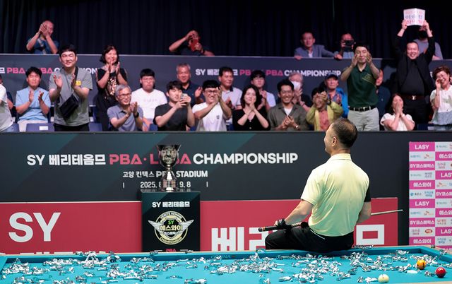 결승전에서 이승진 응원을 위해 전국에서 모인 지인과 팬들.