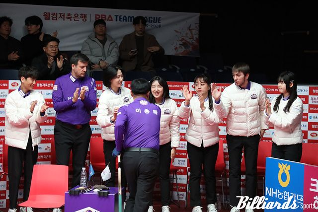 막판까지 치열하게 추격한 하이원리조트. 승수에서는 7승1패로 동률을 이뤘으나 승점에서 밀리고 말았다.