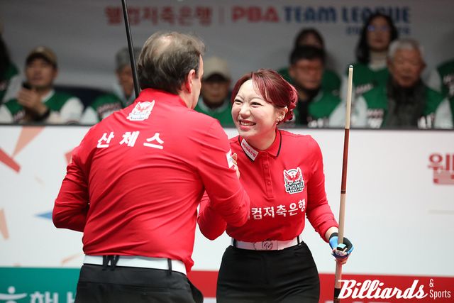 단 2이닝 만에 4세트 승리를 거둔 김예은-산체스