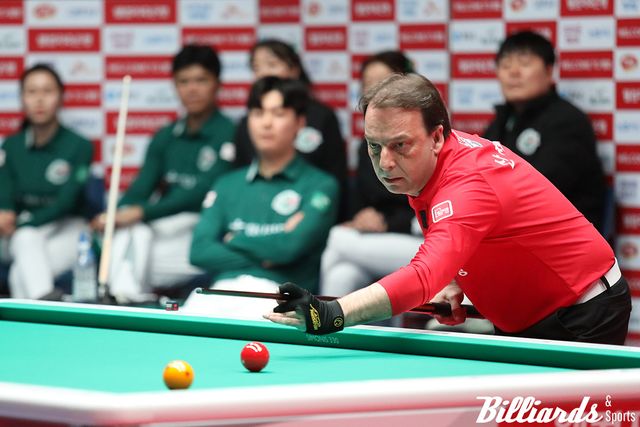 5세트에서 신정주를 꺾은 다니엘 산체스