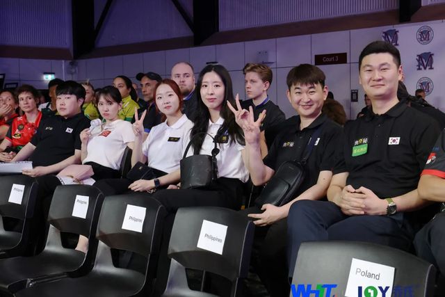 한국 대표 선수단. 오른쪽부터 박용준, 황용, 한소예, 김혜림, 이하린, 이대규.