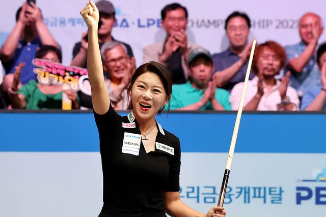 김가영이 ‘제37회 윤곡 김운용 여성체육대상’에서 대상을 수상하며 당구선수로서 새로운 여성 스포츠의 역사를 썼다. PBA 제공.