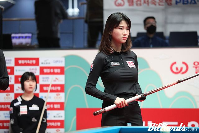 이미래를 꺾고 32강에 오른 용현지.