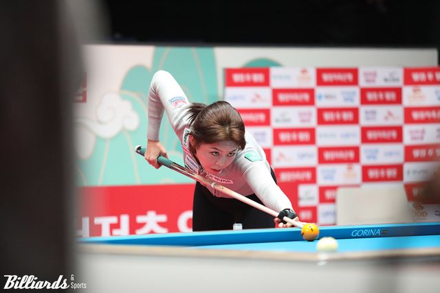 김가영(하나카드)이 9차 투어 웰컴저축은행 LPBA 챔피언십 32강전에서 승부치기 끝에 전지연에게 승리하며 16강에 진출했다.&nbsp; 사진=고양/김민영 기자