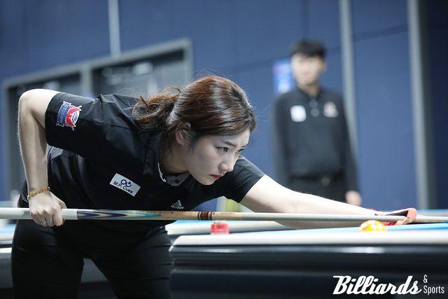 심지유는 최정선을 꺾고 3번째 16강 진출에 성공하며 커리어 하이에 도전한다.