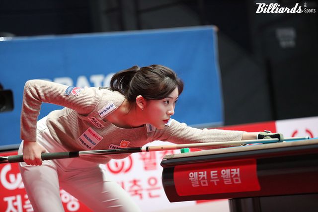 정수빈(NH농협카드)이 28일 열린 9차 투어 웰컴저축은행 LPBA 챔피언십 32강전에서 이우경(에스와이)에게 승부치기에서 3 대 1로 신승을 거두며 16강에 진출했다. 사진=고양/이용휘 기자