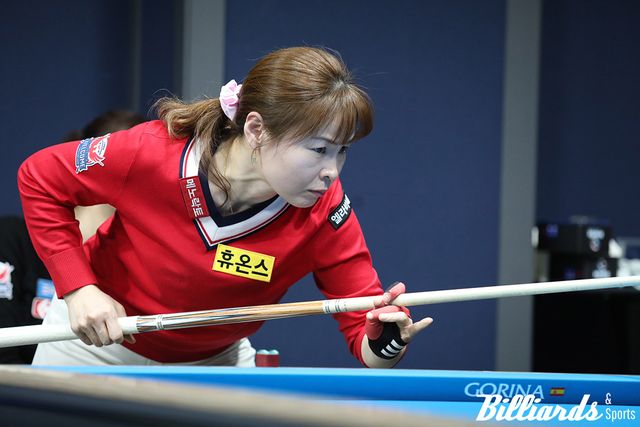 김보라를 꺾고 시즌 5번째 16강에 오른 이신영이 서한솔과 8강 진출을 다툰다.