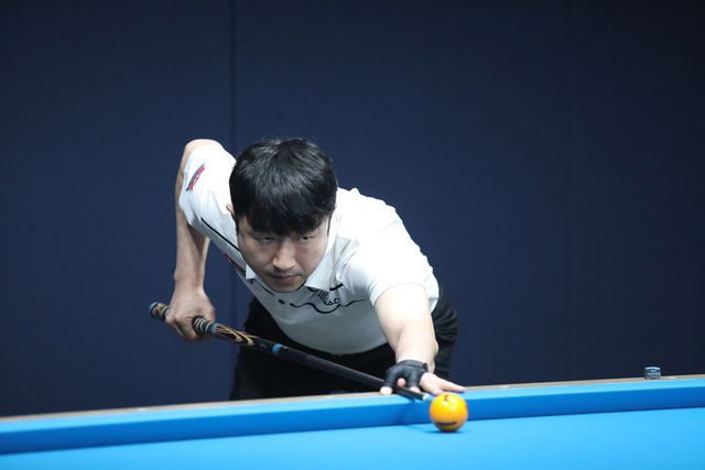 128강전에서 강민구(우리금융캐피탈)를 승부치기에서 1 대 0으로 꺾은 정찬국.