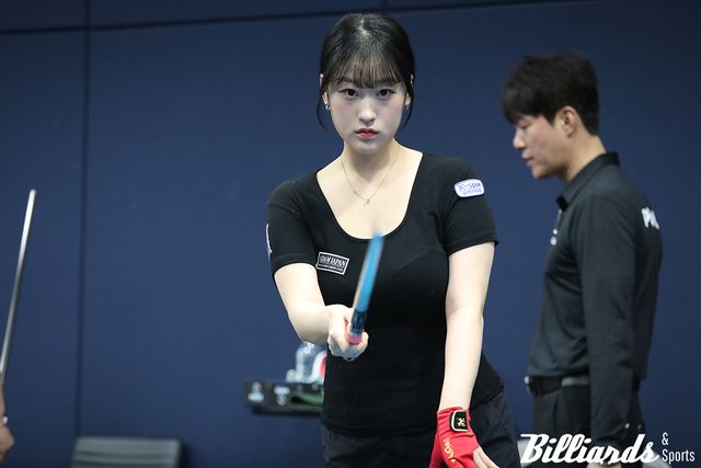 장가연은 4세트에 하이런 7점을 올리며 반전을 노렸으나 승부치기에서 1점 차 패배를 당했다.