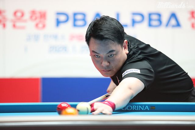 조재호(NH농협카드)가 29일 열린 웰컴저축은행 PBA 챔피언십 64강전에서 아드난 윅셀(튀르키예)에게 3-0의 완승을 거두며 32강에 진출했다.&nbsp; 사진=고양/이용휘 기자