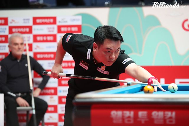 조재호는 이번 대회 두 경기 연속 2점대 애버리지로 승리하며 32강에 진출했다.