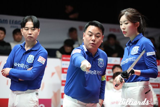 휴온스를 꺾고 첫 승을 올린 NH농협카드, 왼쪼부터 김현우, 조재호, 정수빈.&nbsp;