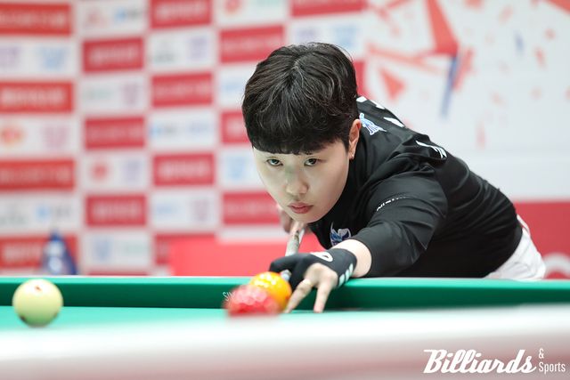 휴온스의 김세연은 4세트 혼합복식에 이어 6세트 여자 단식에서 승리하며 에스와이를 꺾고 4-2 승리를 완성했다. 사진=고양/이용휘 기자