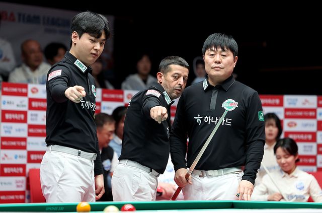 하나카드의 신정주, 무라트 나지 초클루(튀르키예), 김병호.