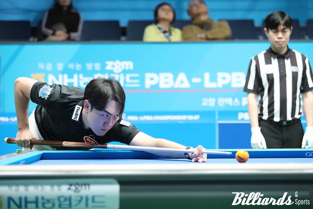 승부치기에서 남상민을 꺾고 64강에 오른 김준태