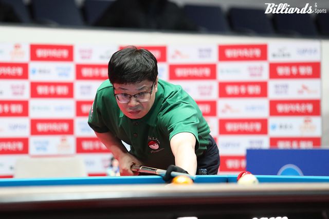 산체스에게 져 돌풍을 마감한 이재홍.