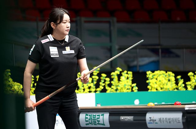 매치포인트를 남겨두고 아쉽게 16강에서 탈락한 김민아.