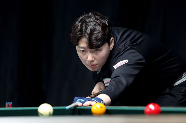 월드챔피언십 첫 경기에서 3-2로 어렵게 승리를 거둔 백민주(크라운해태).