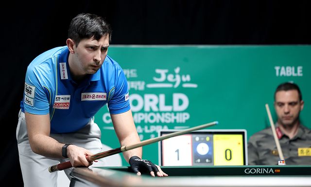 강동궁(SK렌터카)을 꺾고 2승으로 16강 진출을 확정한 다비드 마르티네스(크라운해태).