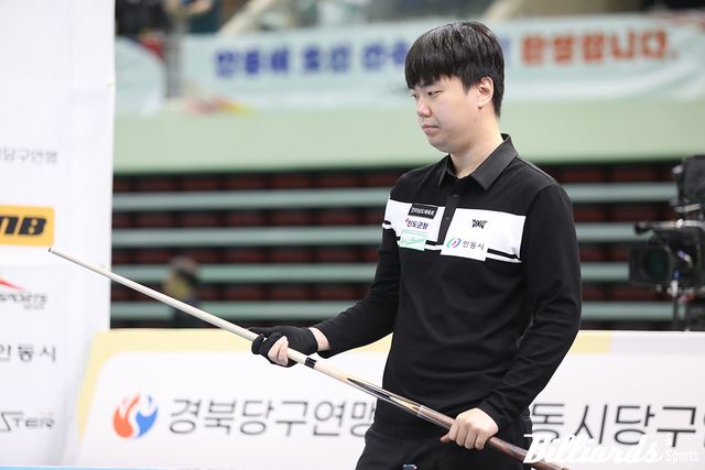 32강에서 김봉수에게 역전패를 당한 김행직