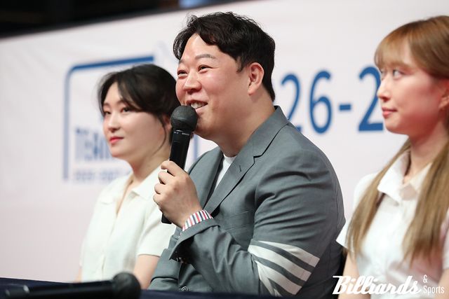 휴온스로 팀을 옮긴 강동궁이 기자회견에서 질문에 답하고 있다. 사진=고양/이용휘 기자