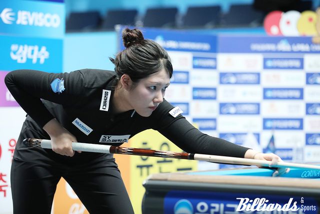 64강에서 김정미를 12이닝 만에 25:6으로 꺾고 32강에 오른 권발해