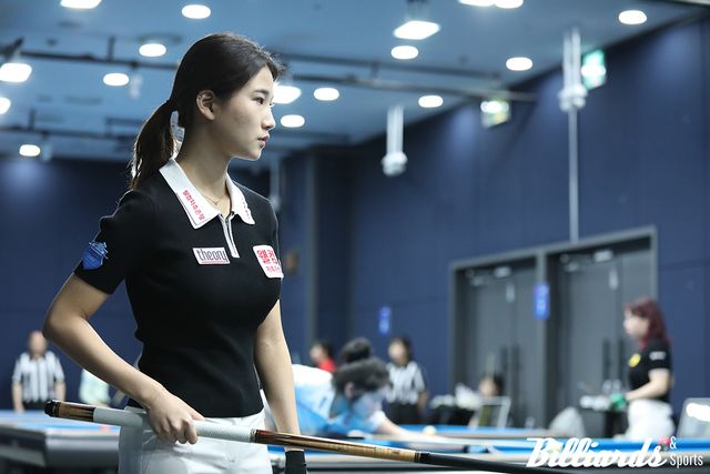 강지은, 권발해, 한슬기를 연파하고 8강에 오른 용현지.